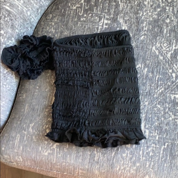 Off the Shoulder UO Crop Tank - Picture 2 of 3